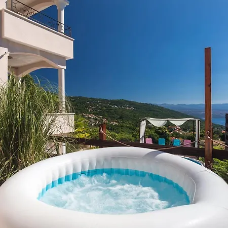 Vila Beautiful Unique Luxury Emily