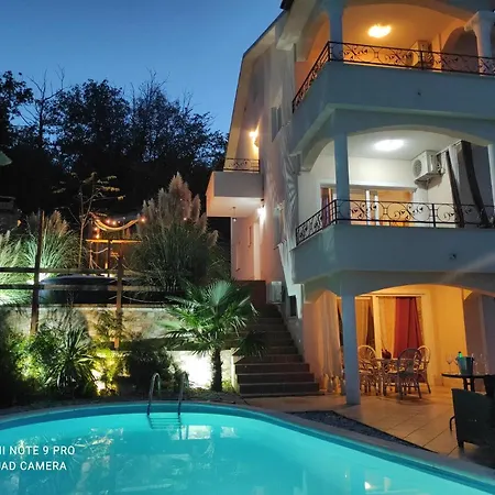 Beautiful Unique Luxury Emily Vila *